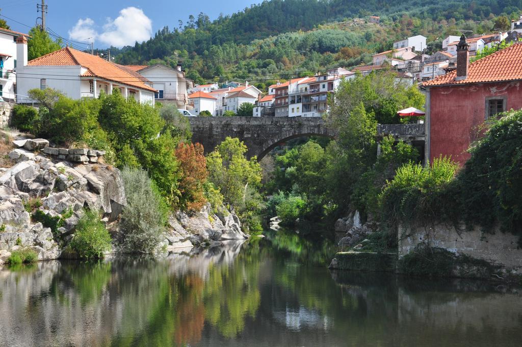 A Look Into The River Daire Avô Dış mekan fotoğraf