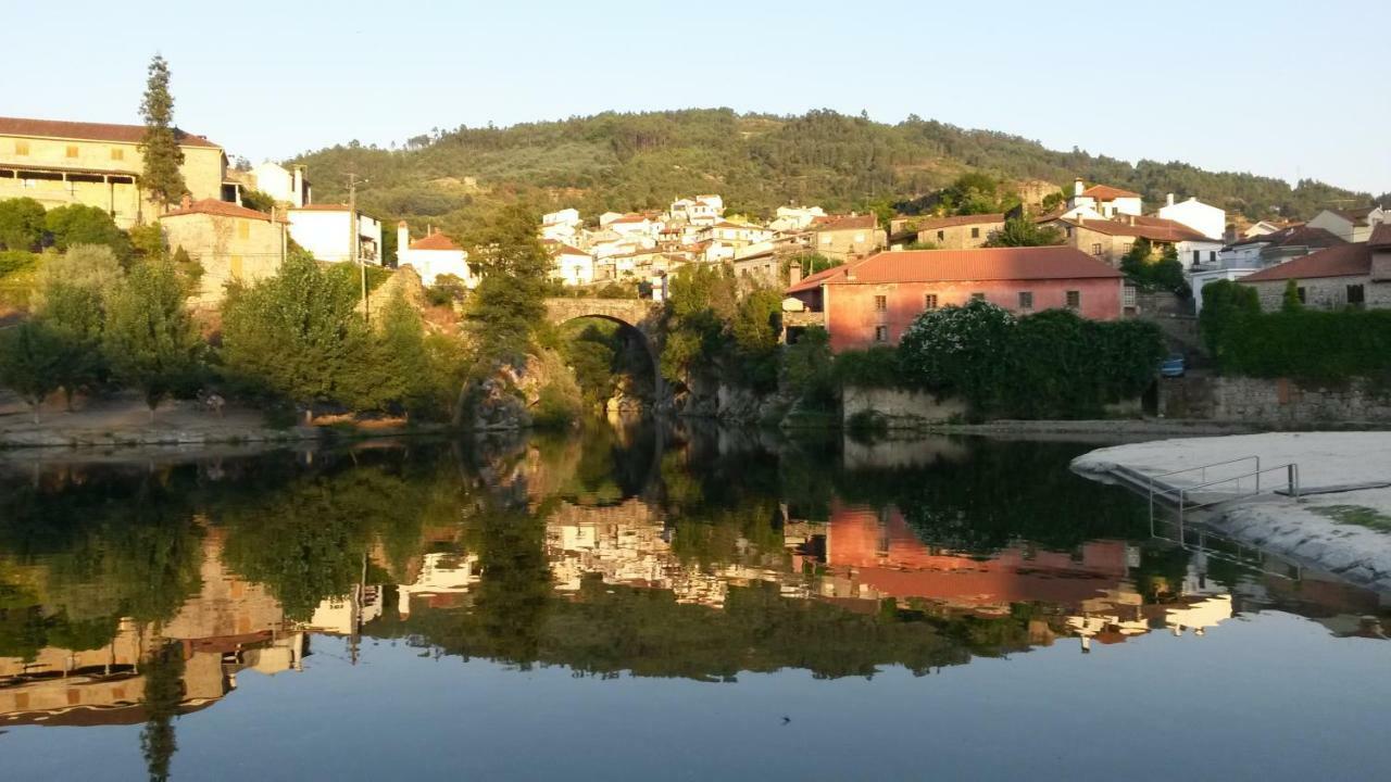 A Look Into The River Daire Avô Dış mekan fotoğraf